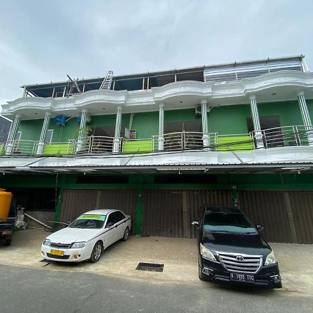Reddoorz Plus Near Siloam Hospital Balikpapan Eksteriør billede